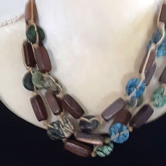 Natural tribal handmade 3 strand wooden necklace 18" Boho - Picture 2 of 3